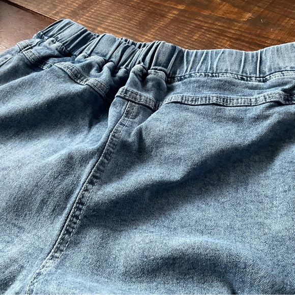 Blue Jean legging type pants SIZE XL.. - Picture 3 of 16